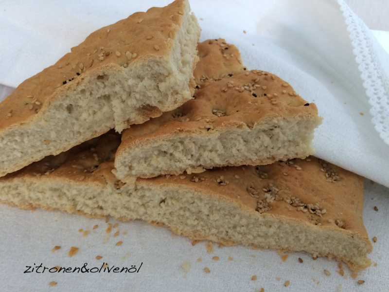 Das Brot zum Beginn der griechischen Fastenzeit - Lagana